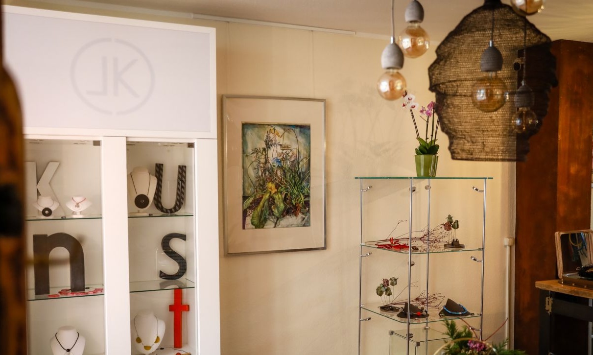 files/schaufenster-guestrow/img/haendler/kunstschmiede_schmuck_art/slider/BV9A0723.jpg