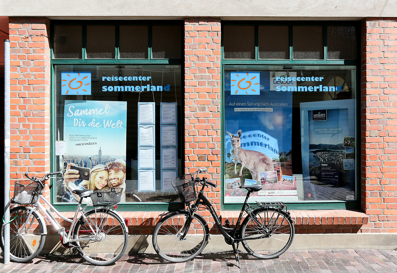 files/schaufenster-guestrow/img/haendler/reisecenter_sommerland/slider/Reisecenter_Sommerland-5862.jpg